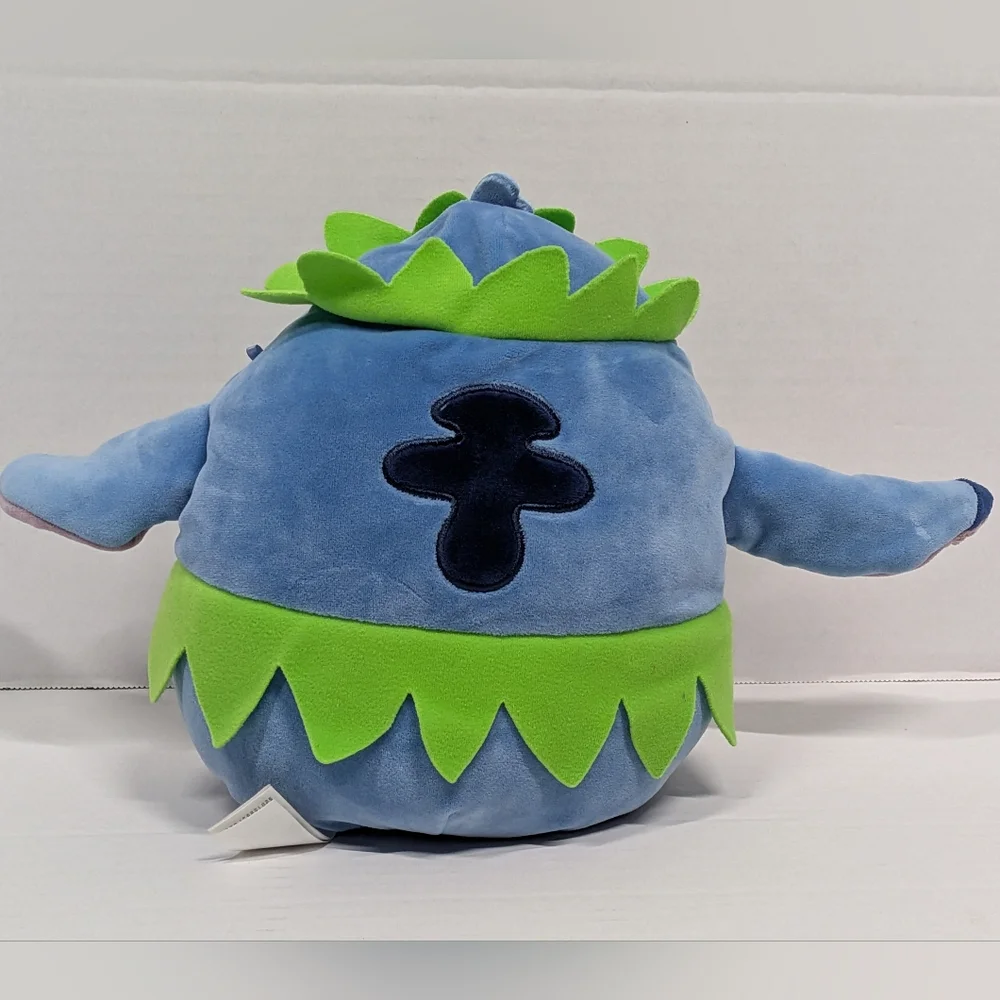 Squishmallows Stitch in Hula Skirt 8" SQK1954 - Picture 2 of 3